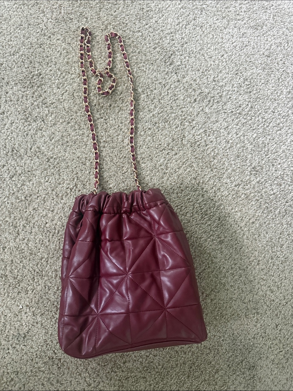 a new day Quilted Drawstring Crossbody Bag - Burgundy with Gold Chain